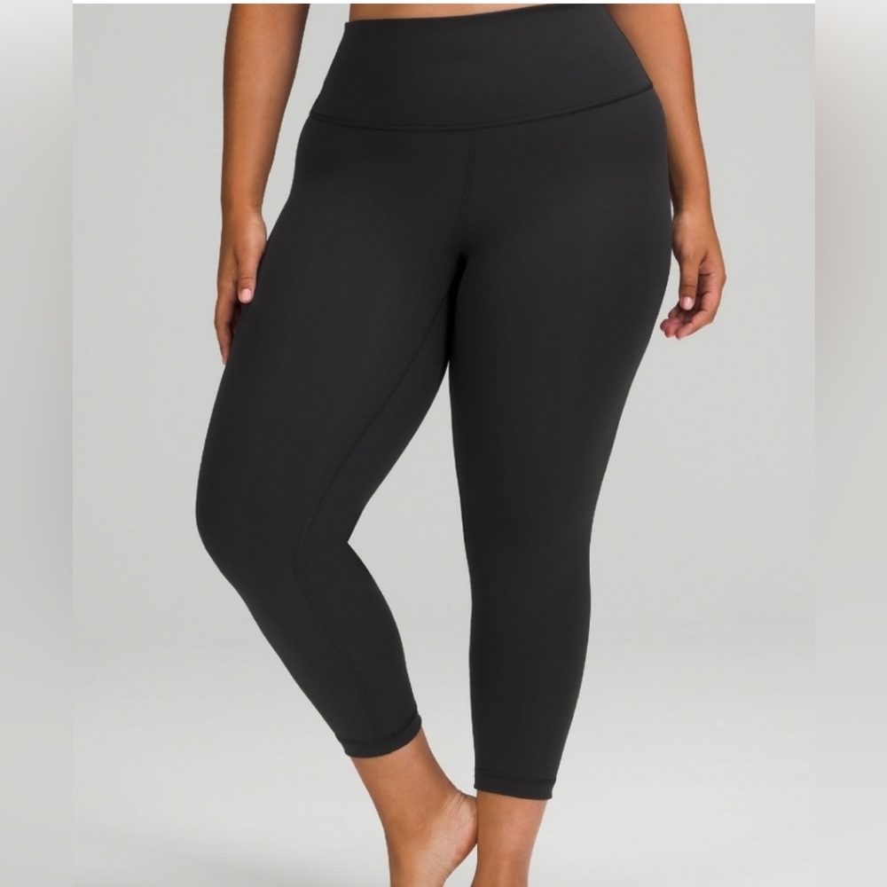 Lululemon Athletica Wunder Under Crop High-Rise Full-On Luxtreme 23"